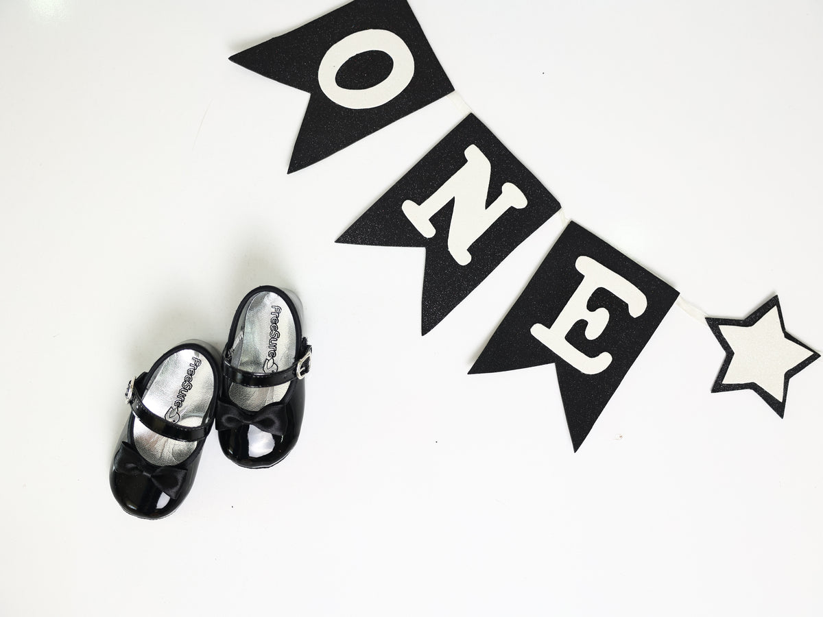 2000 BLACK BABY SHOES