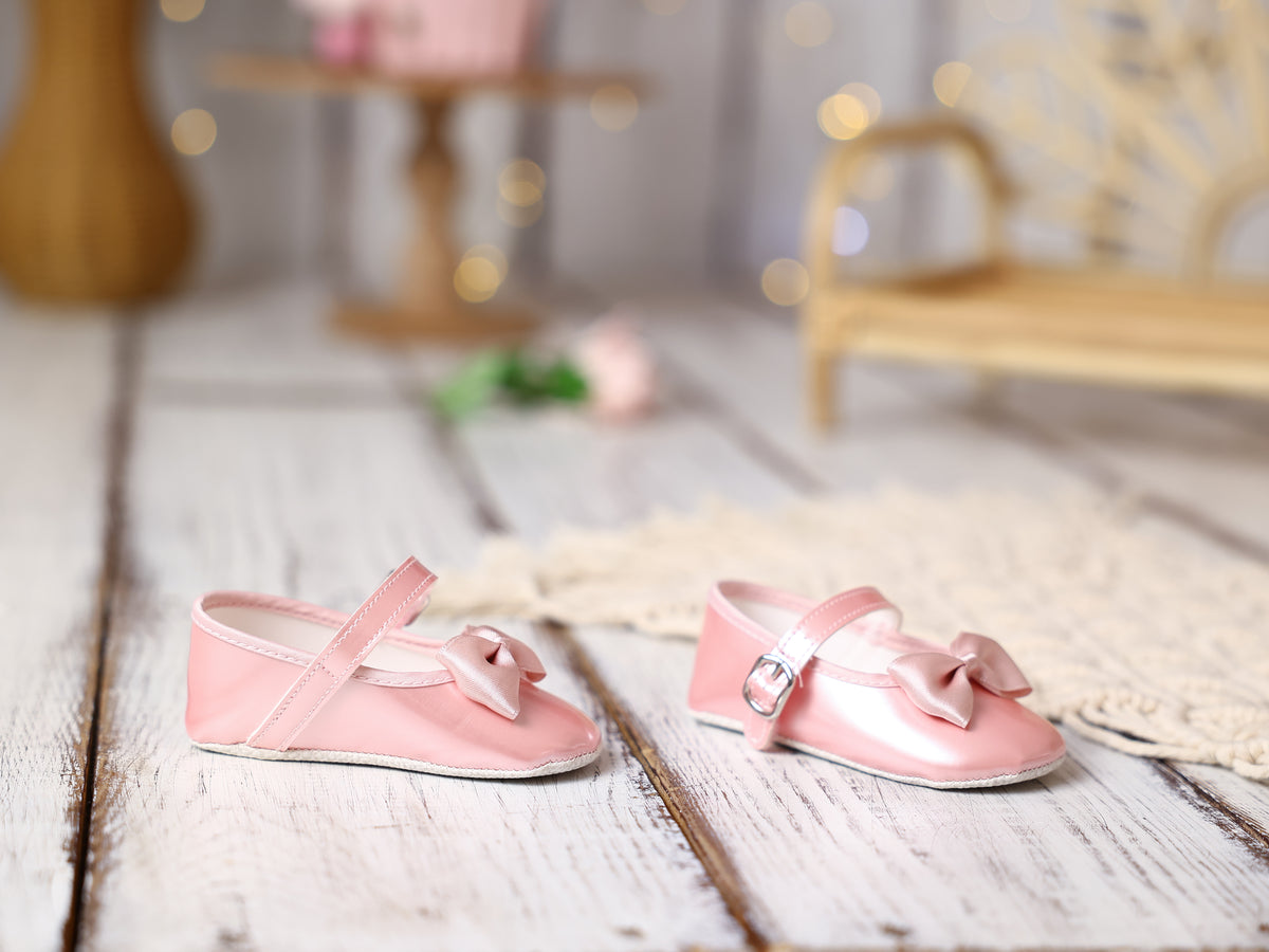 2000 PINK BABY SHOES
